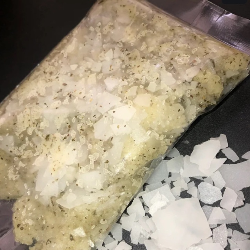 Bath Salts for sensitive irritated skin.